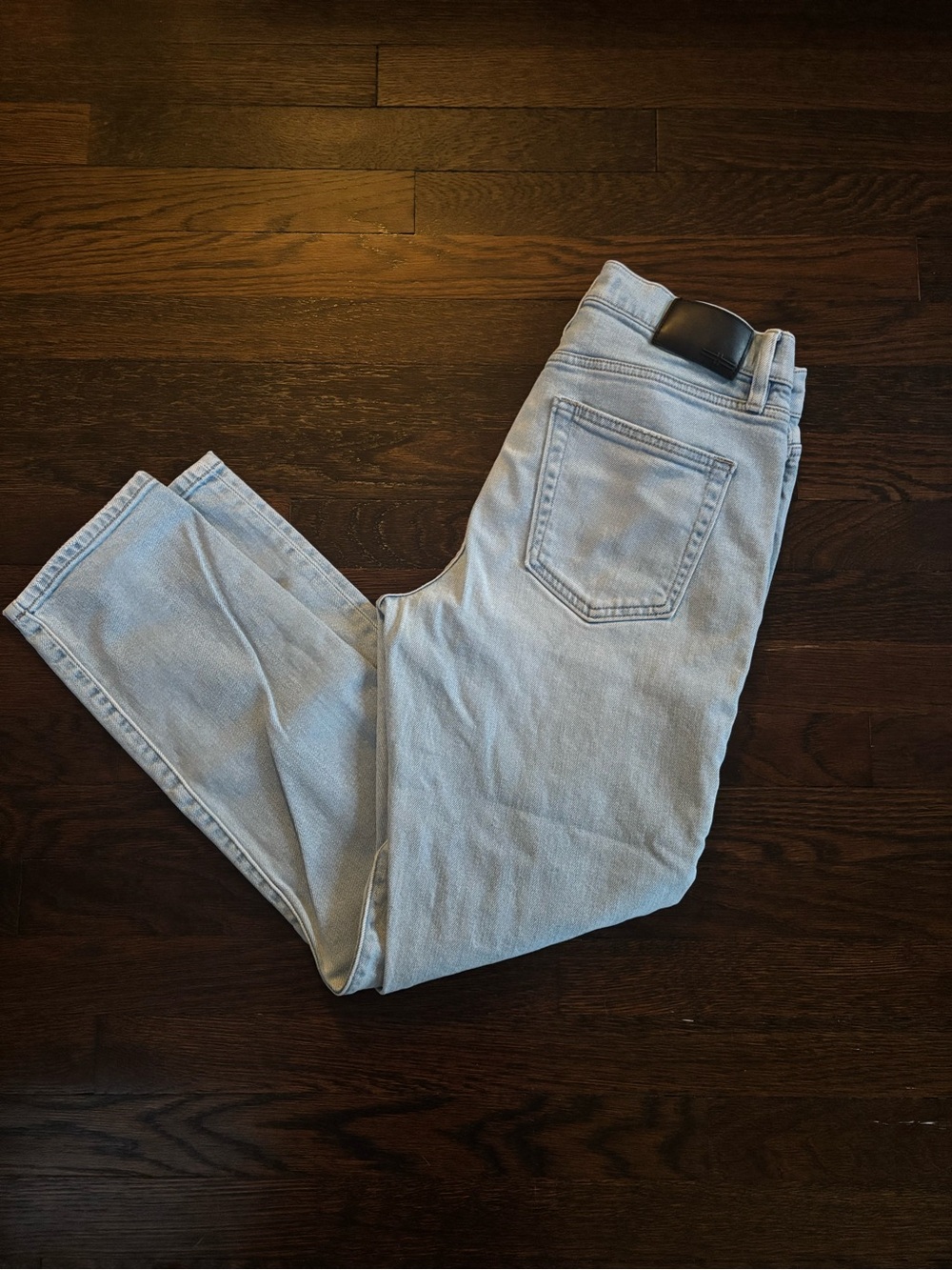 LIKE NEW Men’s Light Wash Jeans